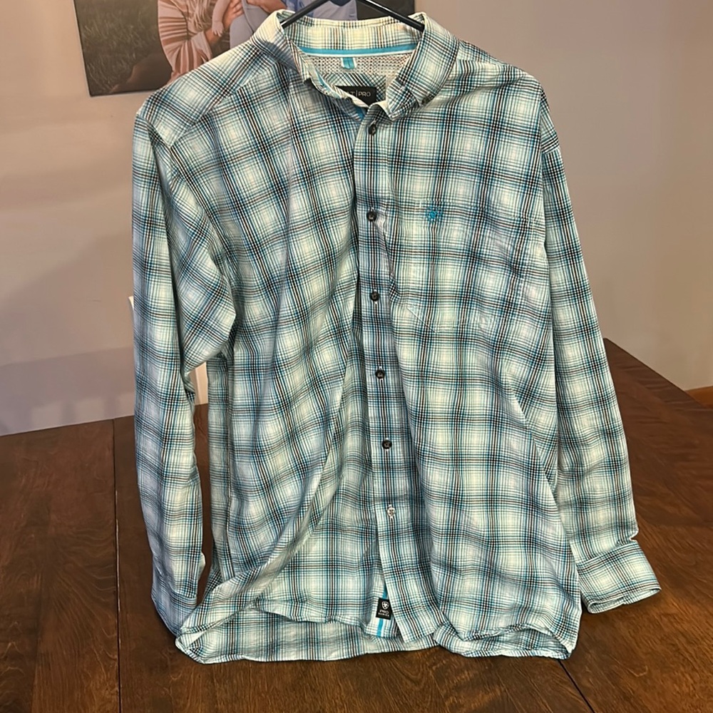 Ariat Pro Series long sleeve button up